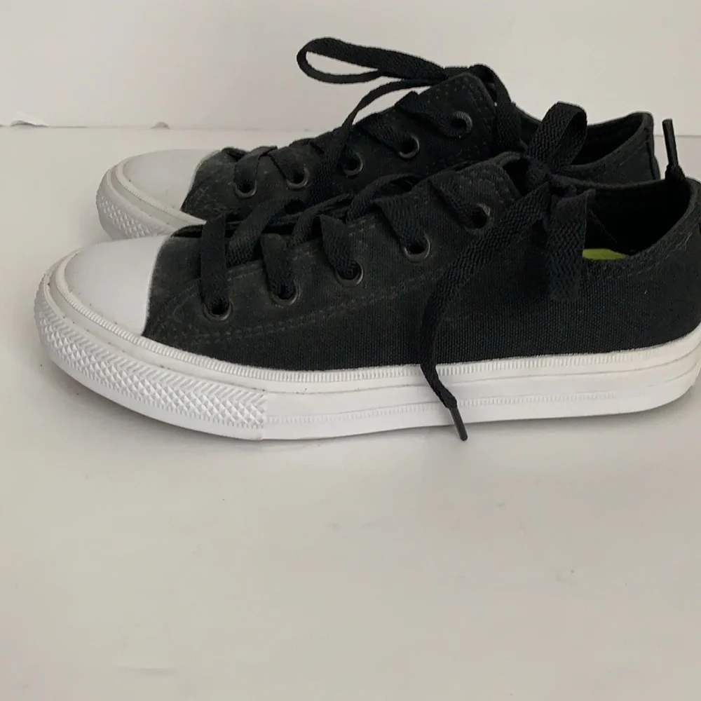 Converse Youth Low-Top Chucks Tennis Shoes Black 1